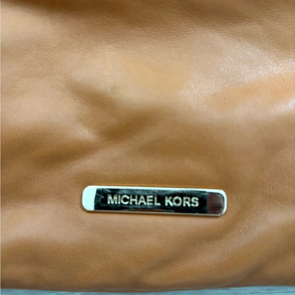 Michael Kors Brown Shoulder Bag with Gold Accents - Picture 3 of 7